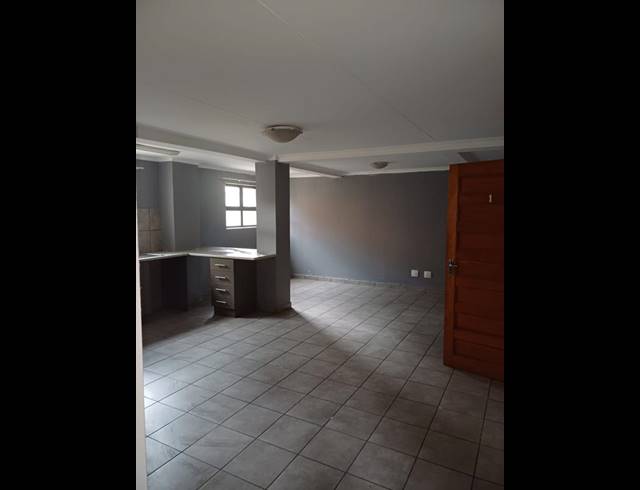 3 BEDROOM APARTMENT FOR SALE IN SUNNYSIDE